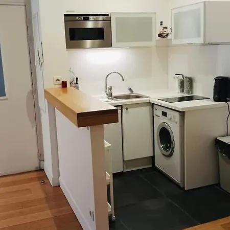 Apartment Beautiful With Terrace In 8