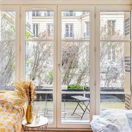 Beautiful With Terrace & Cinema In 8