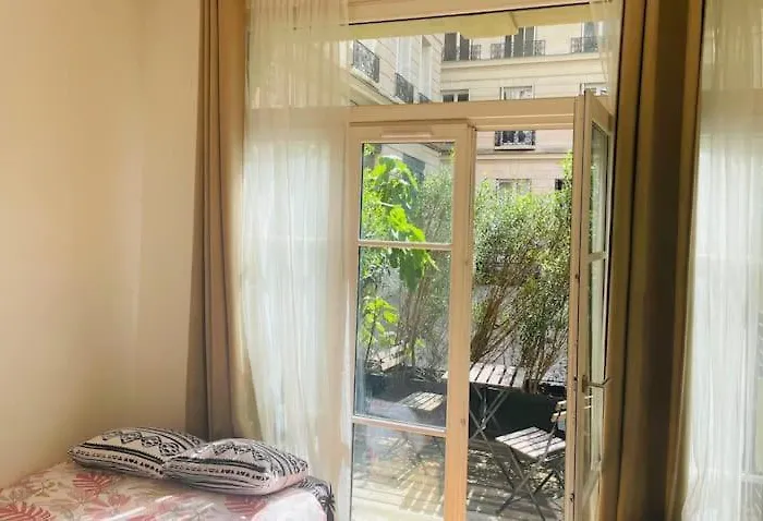 Beautiful With Terrace & Cinema In 8 아파트 파리